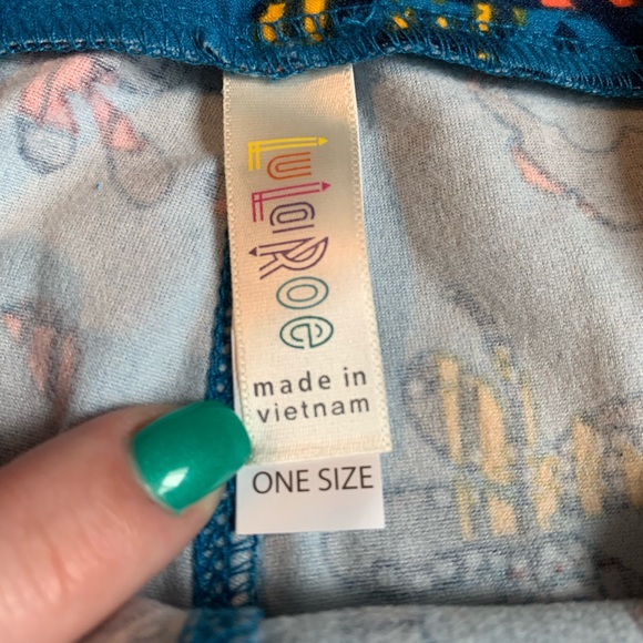 LuLaRoe One Size Leggings - Picture 4 of 7